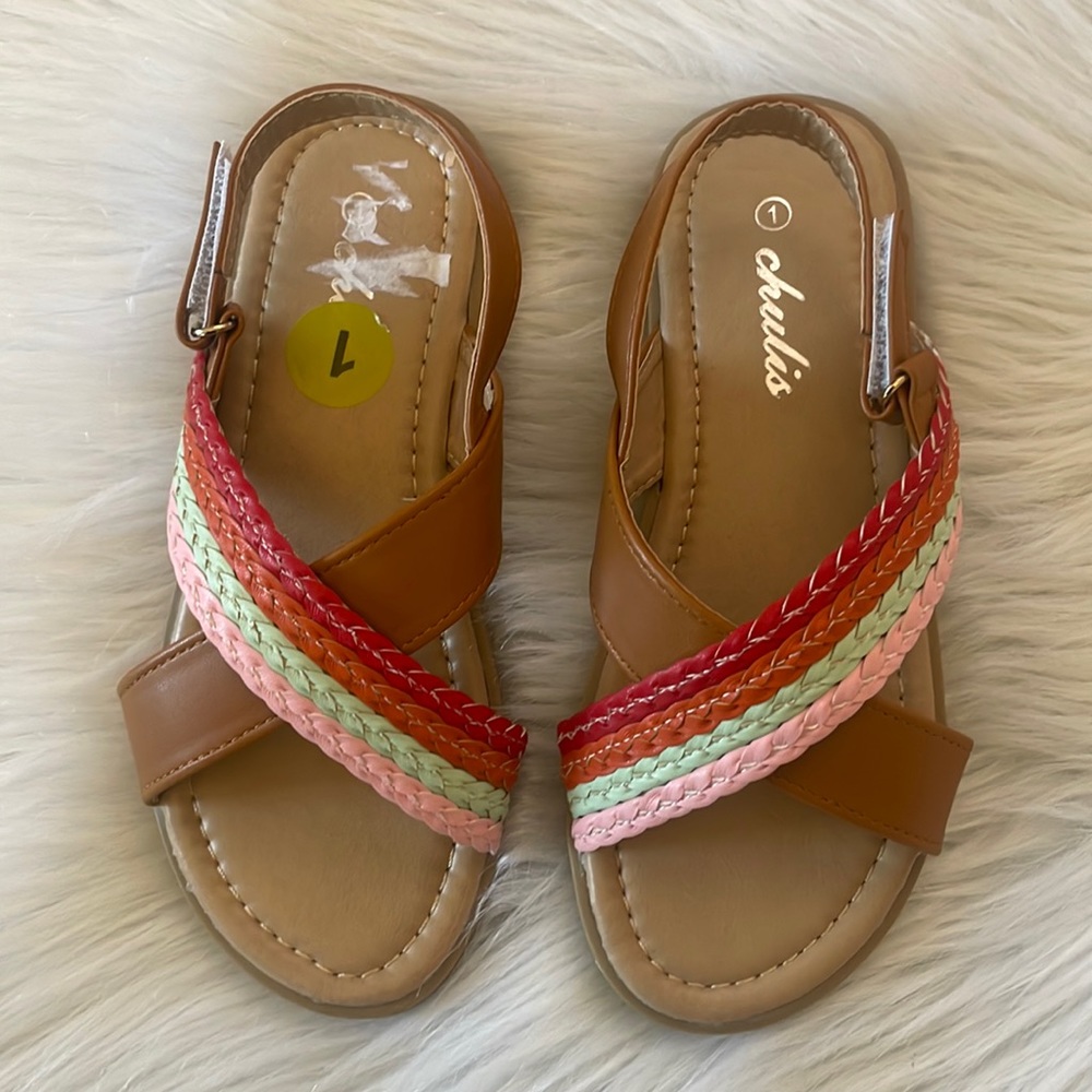 Girls sandals size 1